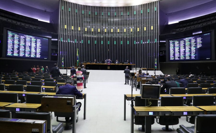 Em ano conturbado na Câmara dos Deputados, 34 parlamentares não conseguiram alcançar assiduidade igual ou superior a 75%. Foto: Bruno Spada/Câmara dos Deputados