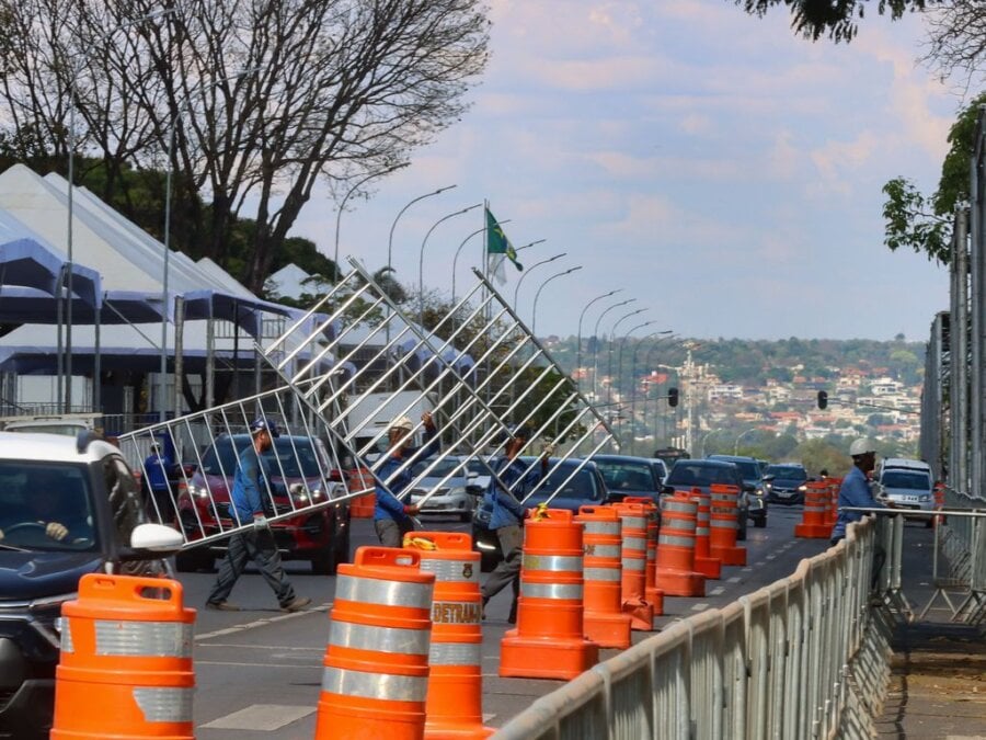 Estrutura para o desfile de 7 de setembro onde vitimou 4 operários. Na Esplanada dos Ministérios. Foto: Valter Campanato/Agência Brasil