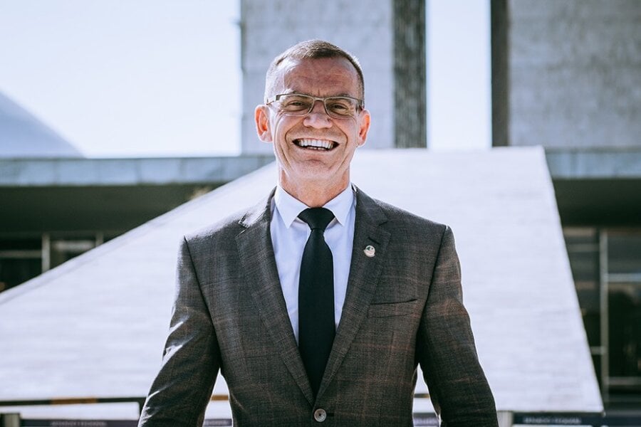 Fabiano Contarato foi o senador mais bem avaliado pelo público na votação da internet. Foto: Divulgação