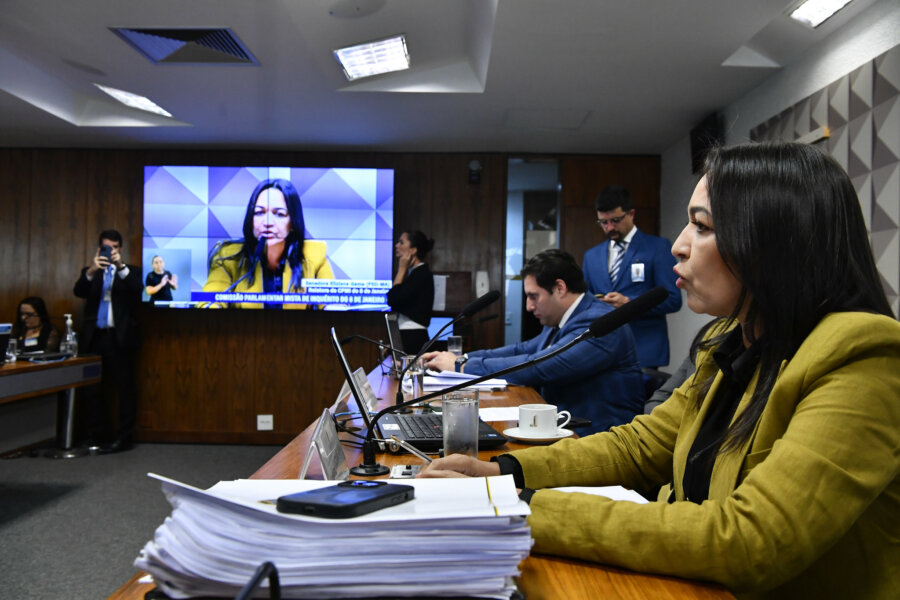 Relatório de Eliziane tem  1.333 páginas. Governo espera aprová-lo com placar de 20 a 12. Foto: Geraldo Magela/Ag. Senado