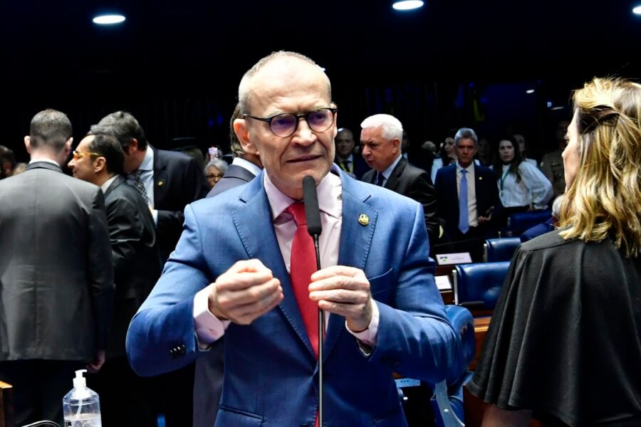 Ainda há críticas de congressistas ao texto do projeto relatado pelo senador Fabiano Contarato, líder do PT no Senado

Foto: Waldemir Barreto/Agência Senado