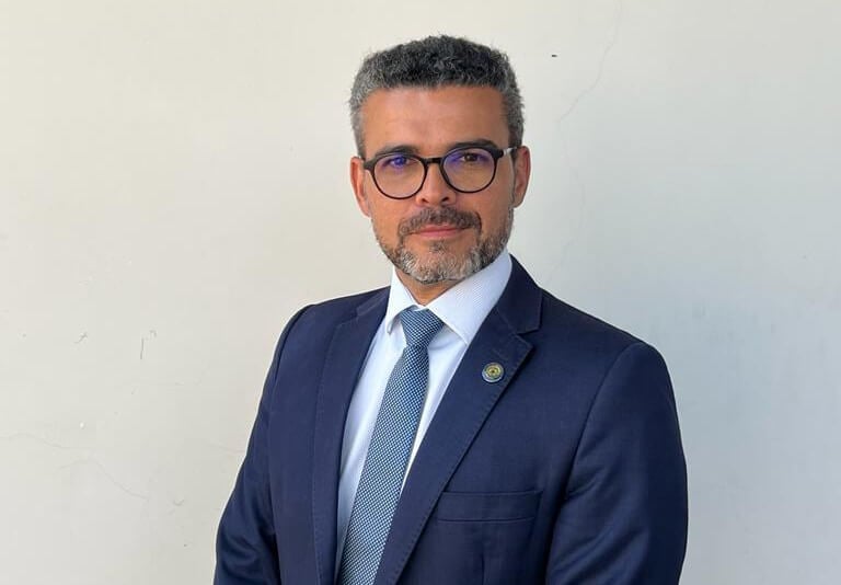 George Alex de Souza, diretor de assuntos parlamentares da Associação Nacional dos Auditores Fiscais da Receita Federal do Brasil (Unafisco) e presidente do Sindicato Nacional dos Auditores da Receita Federal no Distrito Federal (Sindifisco-DF)), conta que Haddad chegou a um acordo junto à categoria para, pouco mais de dois meses após a apresentação do projeto orçamentário, apresentar uma nova proposta de implementação do bônus. Foto: Divulgação