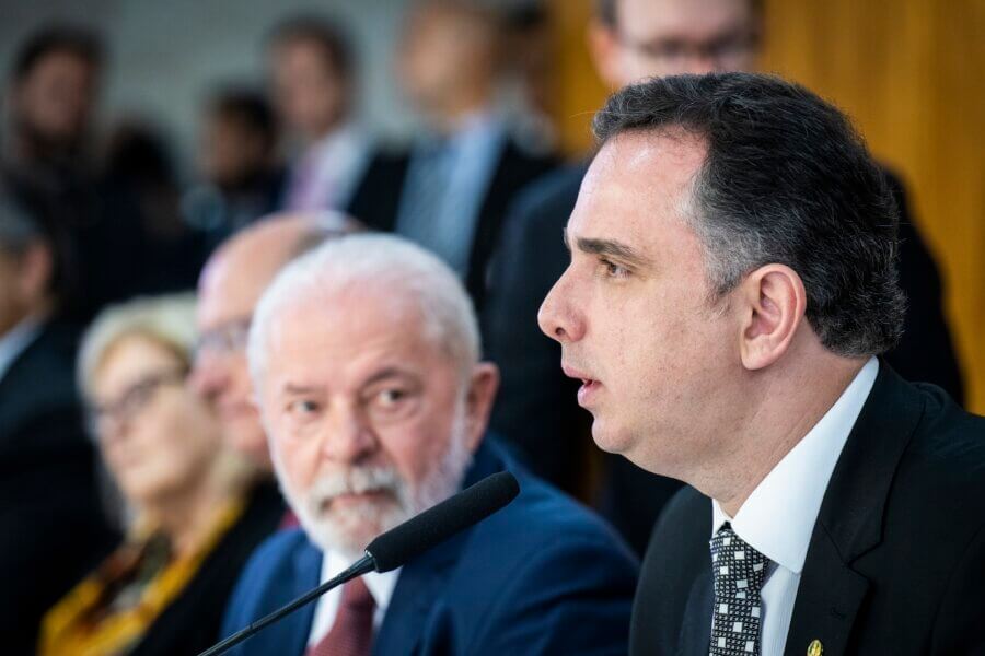 O presidente do Senado, Rodrigo Pacheco, lidera as discussões para encontrar uma solução para a dívida de R$ 160 bilhões de Minas Gerais com a União

Foto: Pedro Gontigo/Agência Senado