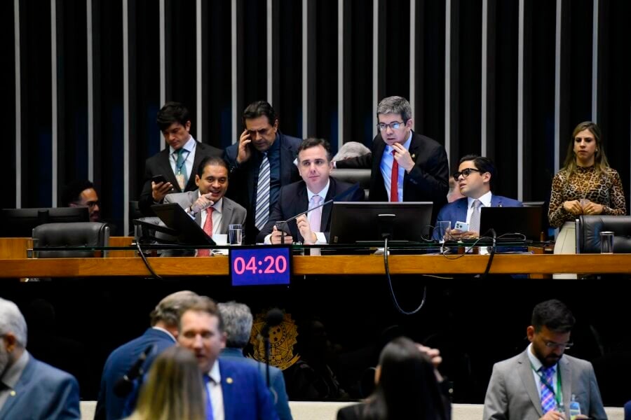 Apoio ao PL das saidinhas beirou a unanimidade no Senado, com votos contrários apenas de Rogério Carvalho e Cid Gomes.
Foto: Marcos Oliveira/Agência Senado