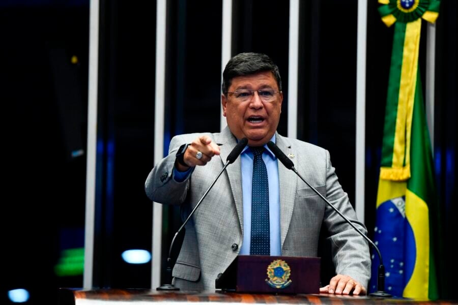 O senador Carlos Viana é o presidente da Frente Parlamentar Evangélica no Senado e conversou com o ministro Fernando Haddad nesta quinta (18)

Foto: Roque de Sá/Agência Senado