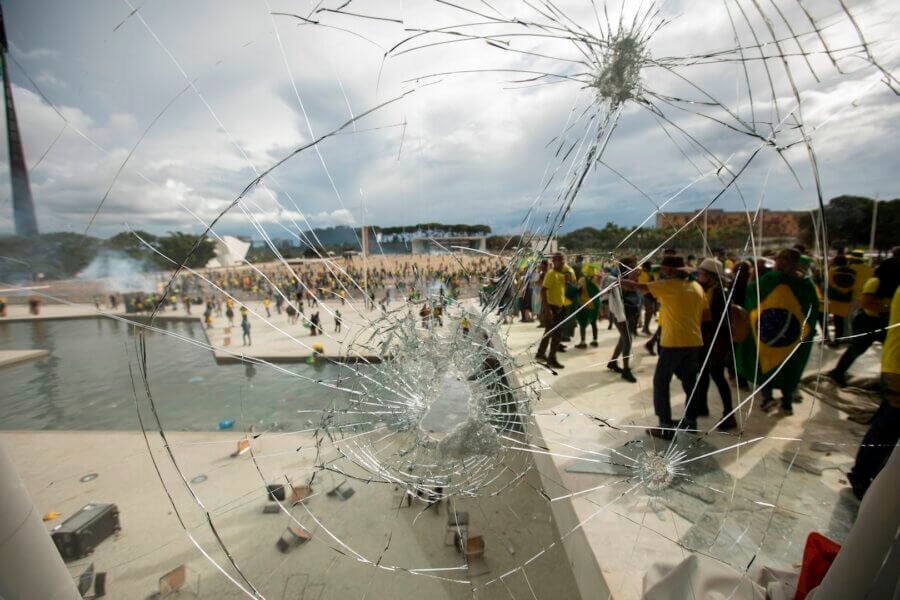 Golpistas durante os atos do 8 de Janeiro