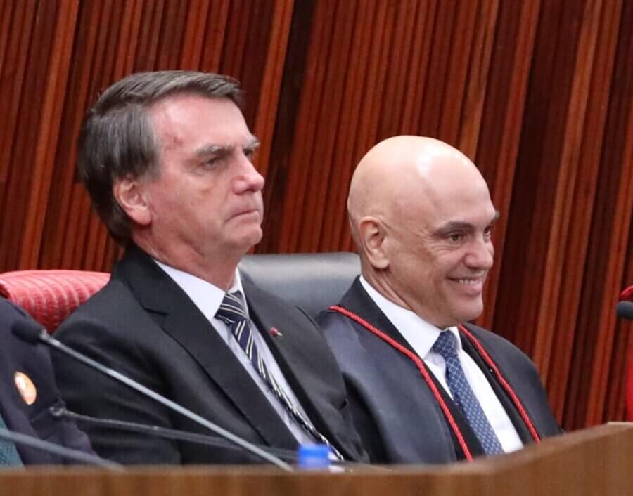 Cinco ministros acompanharam Barroso em voto contrário ao pedido de Bolsonaro pelo impedimento de Alexandre de Moraes em inquérito do golpe.
Foto: Antônio Augusto/TSE