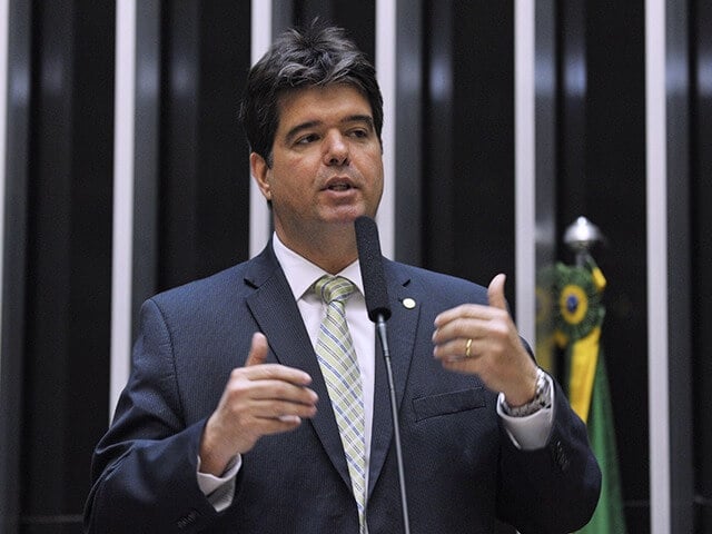 Deputado Ruy Carneiro é condenado a 20 anos de prisão pelos crimes de fraude em licitação, peculato e lavagem de dinheiro. Foto: Câmara dos Deputados