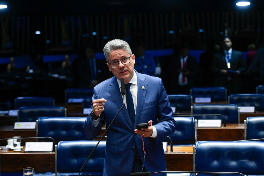 O senador Alessandro Vieira é o substituto de Renan Calheiros na CPI da Braskem

Foto: Marcos Oliveira/Agência Senado