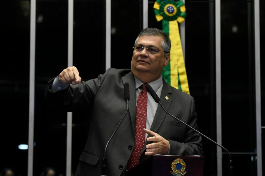 Em discurso, senador Flávio Dino defendeu a Suprema Corte, da qual fará parte a partir de 22 de fevereiro

Foto: Jefferson Rudy/Agência Senado