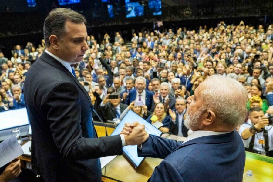 PEC em tramitação no Senado acaba com reeleição para o Executivo e opõe Rodrigo Pacheco e Lula. Foto: Pedro Gontijo/Senado Federal