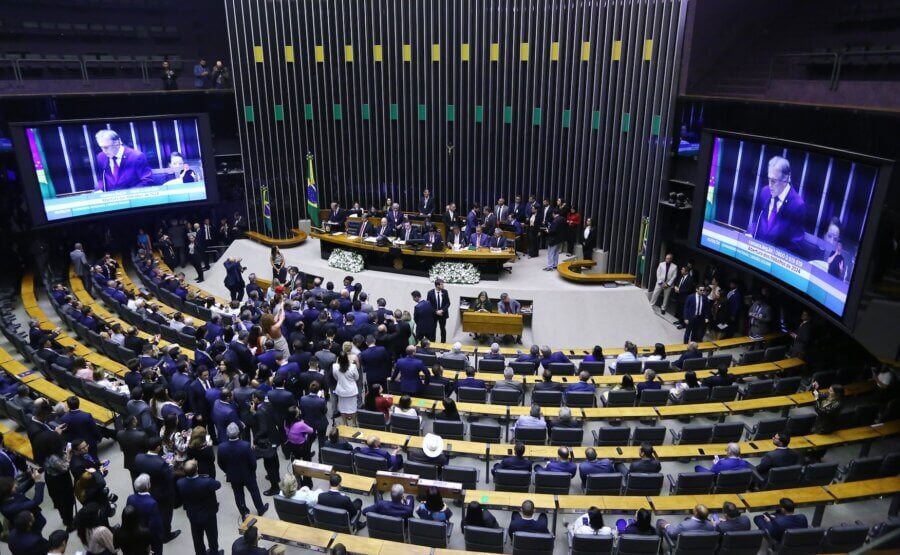 Blocos da oposição e minoria, com cerca de 130 votos, anunciaram orientação contrária à regulamentação da reforma tributária.
Foto: Vinicius Loures/Câmara dos Deputados