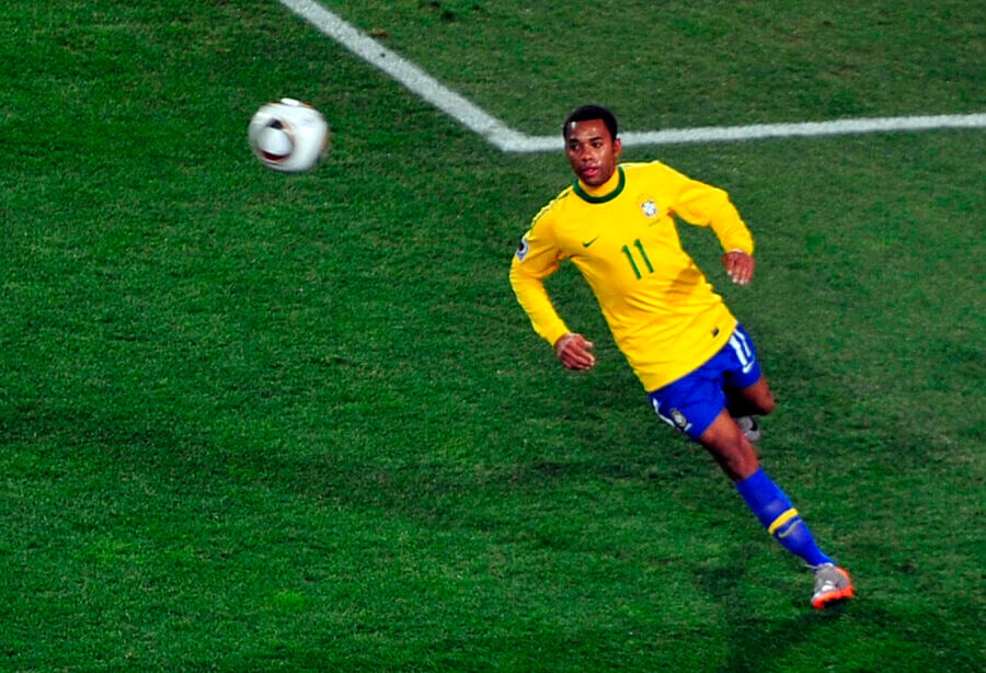 Robinho em 2010, em jogo da seleção brasileira contra o Chile. Foto: Marcello Casal Jr/ABr