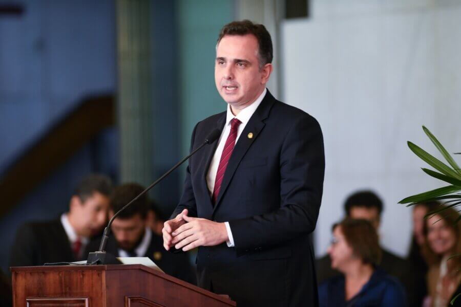 O presidente do Senado, Rodrigo Pacheco, disse que os senadores irão aguardar decisão do STF sobre o porte da maconha para decidir sobre a PEC das Drogas

Foto: Jefferson Rudy/Agência Senado