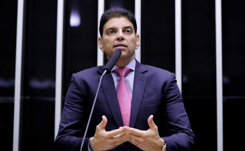 Para Cajado, apesar de as mudanças terem sido solicitadas pelo governo, há um entendimento do ministro da Fazenda, Fernando Haddad, para que o equilíbrio das contas públicas seja mantido na meta fiscal. Foto: Bruno Spada/Câmara dos Deputados