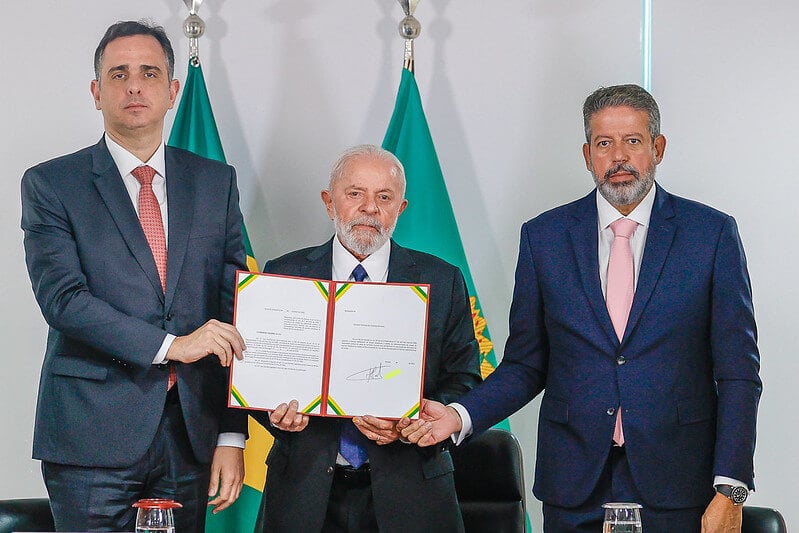 Câmara aprovou regulamentação da reforma tributária mudando texto do Senado para diminuir alíquota geral de 28,55% para até 27,91% Foto: Ricardo Stuckert/Presidência da República