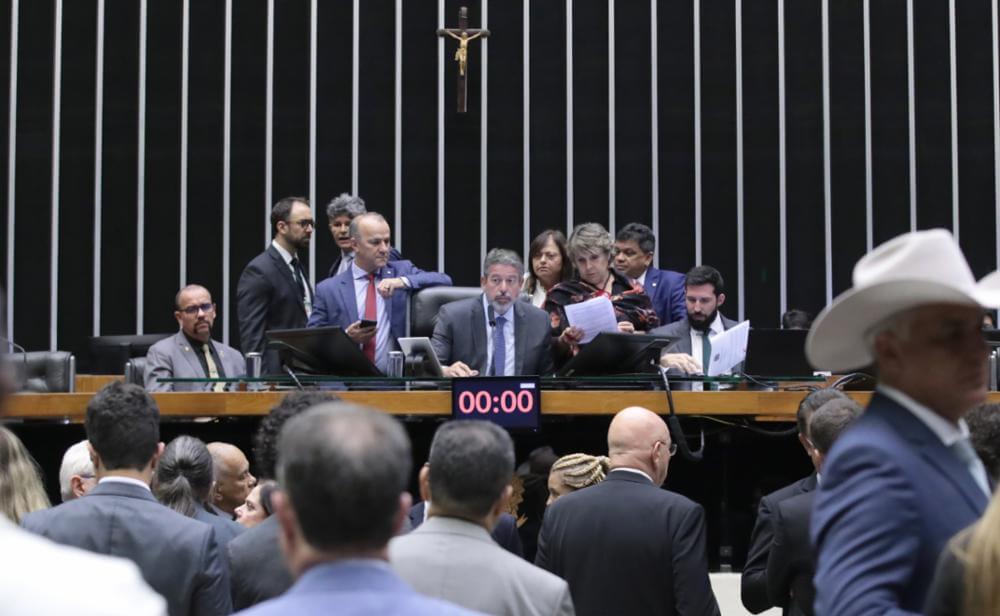 Sem parecer e emperrada em comissão especial desde setembro de 2023, PEC da Anistia é pautada em plenário na Câmara. Foto: Zeca Ribeiro/Ag. Câmara