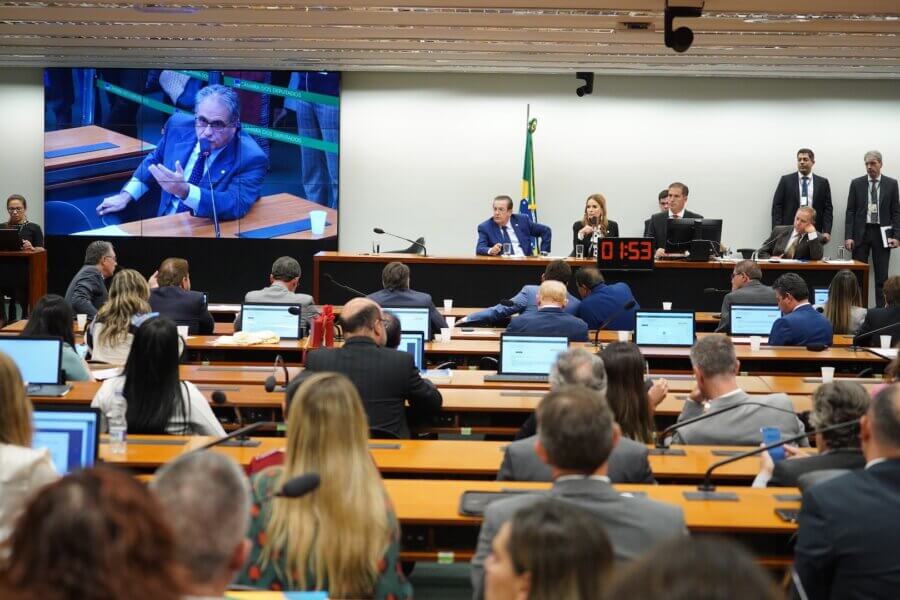 A Comissão Mista de Orçamento discute mudanças nas leis orçamentárias de 2024

Foto: Pablo Valadares/Câmara dos Deputados