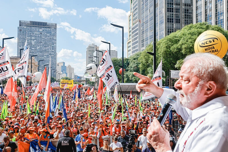 Lula em ato das centrais sindicais em maio de 2023. Foto: Ricardo Stuckert/PR