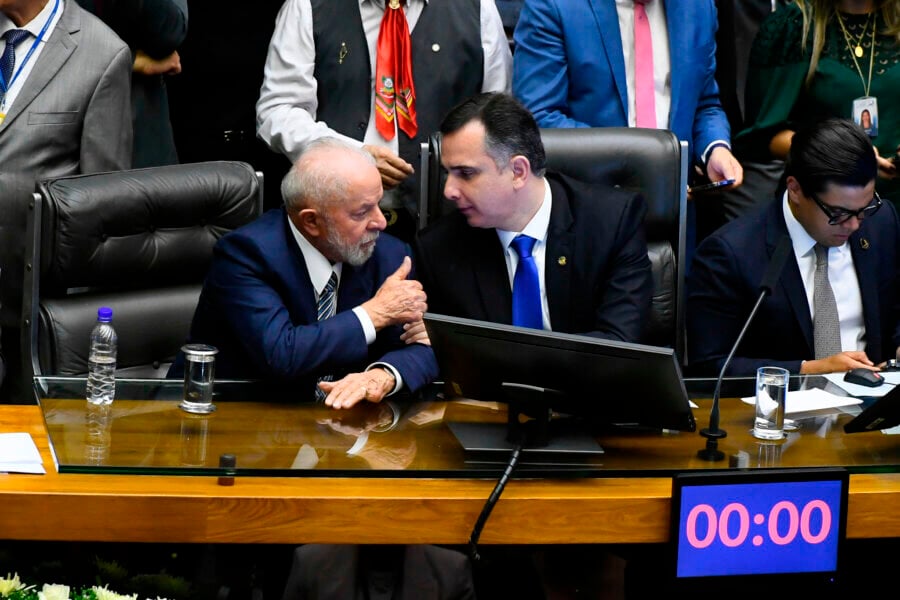 Lula com o presidente do Senado, Rodrigo Pacheco (PSD-MG). Foto: Marcos Oliveira/Agência Senado