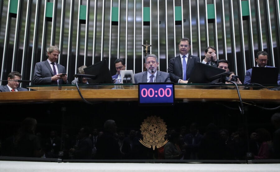 O presidente da Câmara, Arthur Lira (PP-AL), na Mesa Diretora. Foto: Mário Agra/Câmara dos Deputados