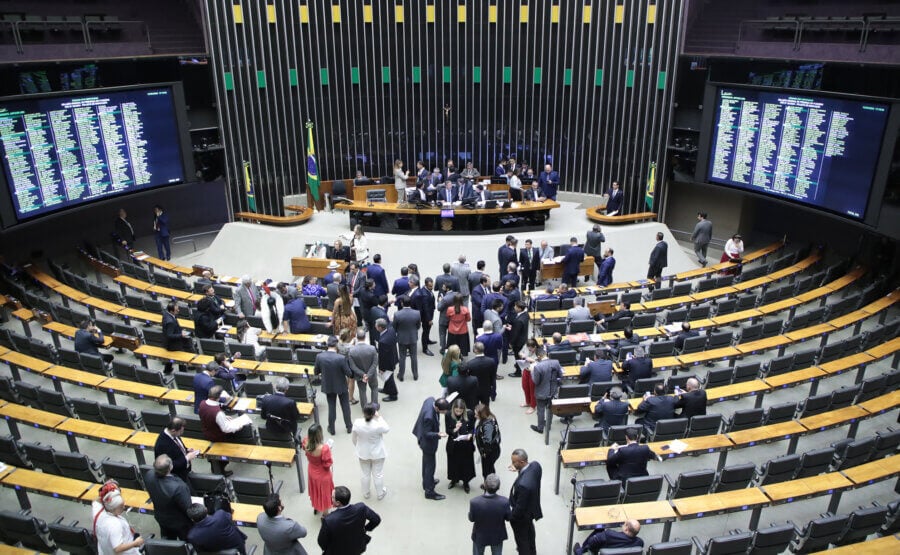 Câmara dos Deputados vota projeto que define as normas de funcionamento do comitê gestor do IBS, tributo estabelecido na reforma tributária. Foto: Mário Agra/Câmara dos Deputados