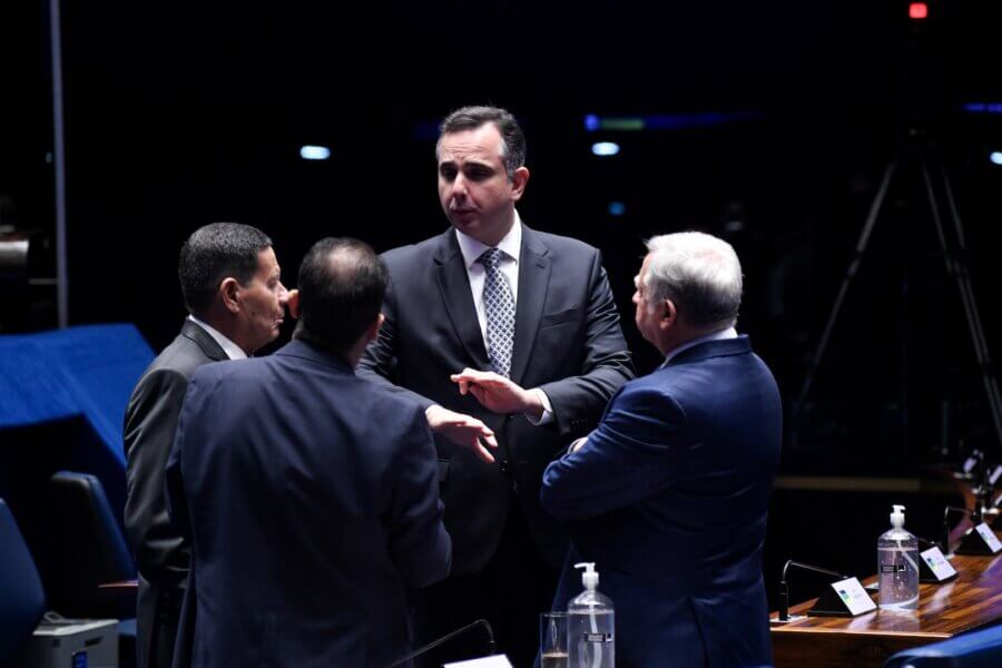 Presidente do Senado, Rodrigo Pacheco articula com o Ministério da Fazenda para definir as fontes de compensação da desoneração

Foto: Jefferson Rudy/Agência Senado