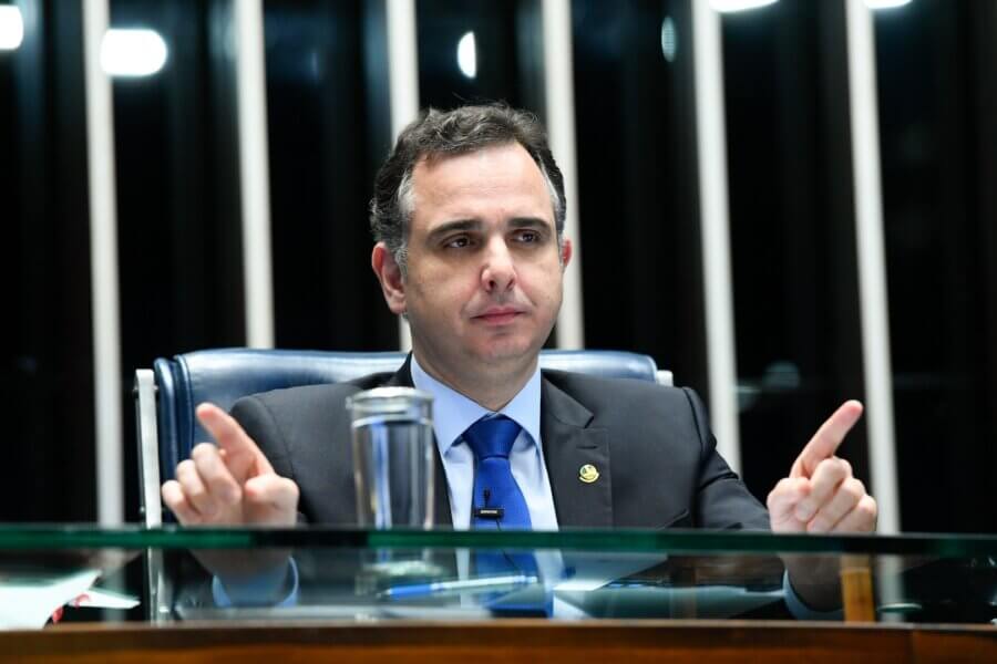 O presidente do Senado, Rodrigo Pacheco, anunciou a devolução por julgar que os trechos devolvidos são inconstitucionais

Foto: Marcos Oliveira/Agência Senado