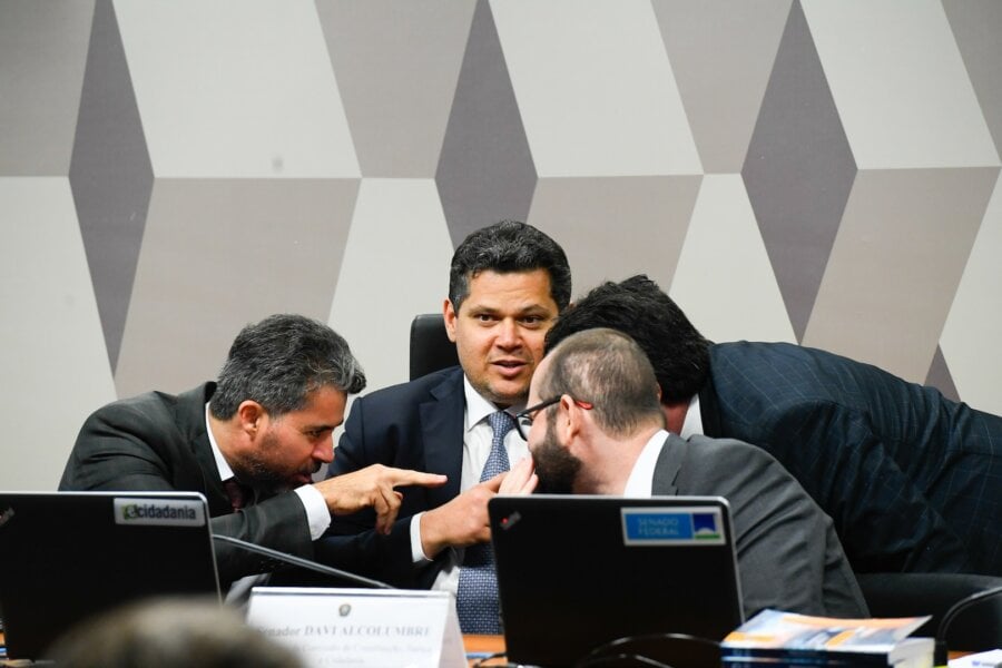 A PEC da Anistia precisa passar pela CCJ, presidida pelo senador Davi Alcolumbre, antes de seguir para o plenário do Senado

Foto: Marcos Oliveira/Agência Senado