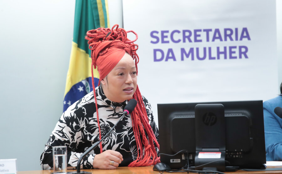 Presidente da Comissão de Direitos Humanos, deputada Daiana Santos recebeu ameaça de morte com ataques à sua etnia e orientação sexual. Foto: Bruno Spada/Câmara dos Deputados