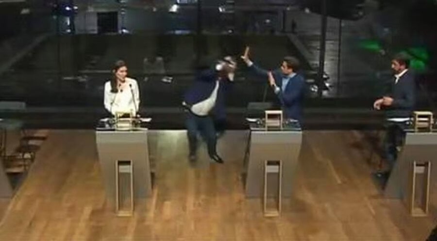 Datena arremessou cadeira contra Pablo Marçal em debate da TV Cultura. 