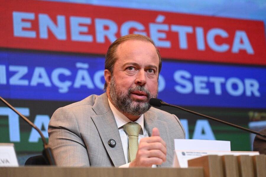 Alexandre Silveira descartou a possibilidade de decretação do horário de verão por avaliar que não há risco energético no curto prazo. Foto: Ricardo Botelho/MME