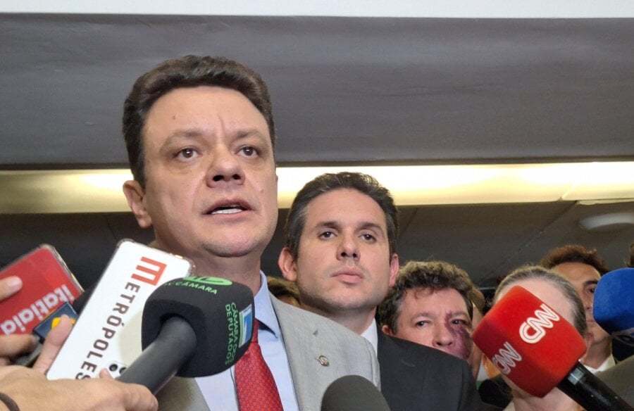 Líder do PT, Odair Cunha anunciou apoio da bancada de 68 deputados à candidatura de Hugo Motta à presidência da Câmara. Foto: Lucas Neiva/Congresso em Foco