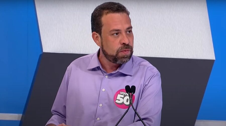 Guilherme Boulos pede cassação de registro ou diploma e inelegibilidade dos de Nunes, seu vice, e Tarcisio. Reprodução