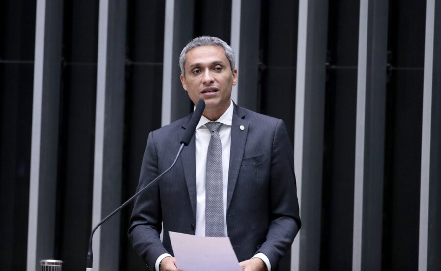 Gustavo Gayer também é investigado por esquema de desvio de verba da Câmara. Foto: Bruno Spada/Câmara dos Deputados
