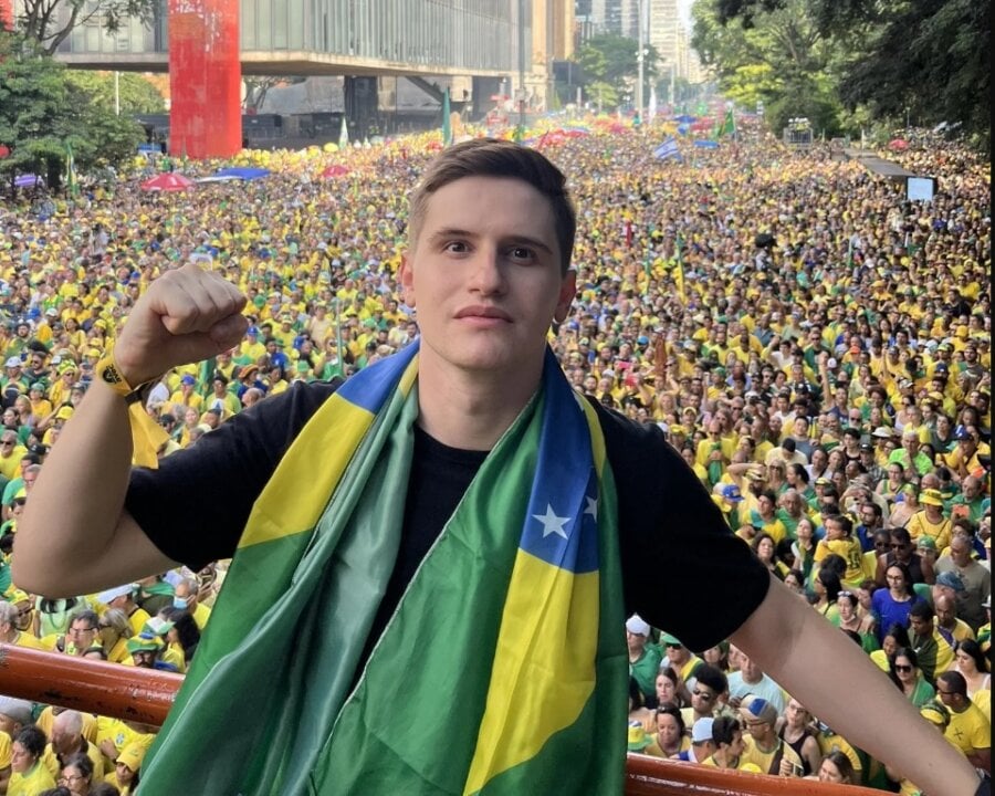 Lucas Pavanato (PL) é apoiador do ex-presidente Jair Bolsonaro e teve apoio do deputado Nikolas Ferreira (PL-MG) Foto: Reprodução/Instagram