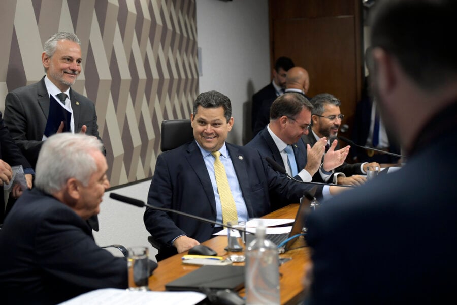 O PSD, com maior bancada com 15 parlamentares, é uma das oito siglas que apoiam Davi Alcolumbre; Eliziane Gama (PSD-MA) retirou a candidatura Foto: Saulo Cruz/Agência Senado


