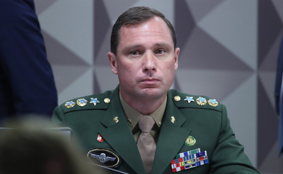 O tenente-coronel Mauro Cid, em depoimento à CPMI do 8 de janeiro. Foto: Bruno Spada/Câmara dos Deputados