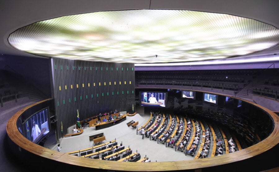 Divergência sobre mudanças no BPC e bloqueio de emendas parlamentares comprometem consolidação de votos para pacote de corte de gastos. Foto: Bruno Spada/Câmara dos Deputados