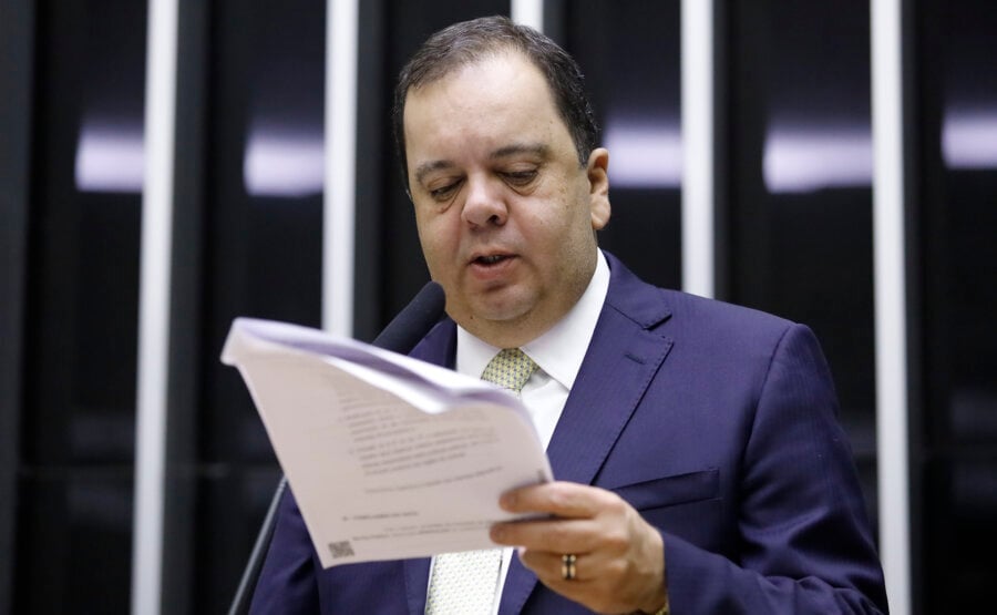 Entidades dizem que proposta não atende demandas do ministro do STF Flávio Dino, o que pode manter execução de emendas suspensas