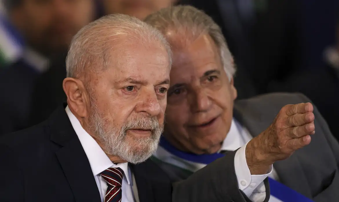 José Múcio e o presidente Lula. Para ministro, é preciso graduar a punição para os envolvidos nos atos de 8 de janeiro de 2023. Foto: Marcelo Camargo/ABr