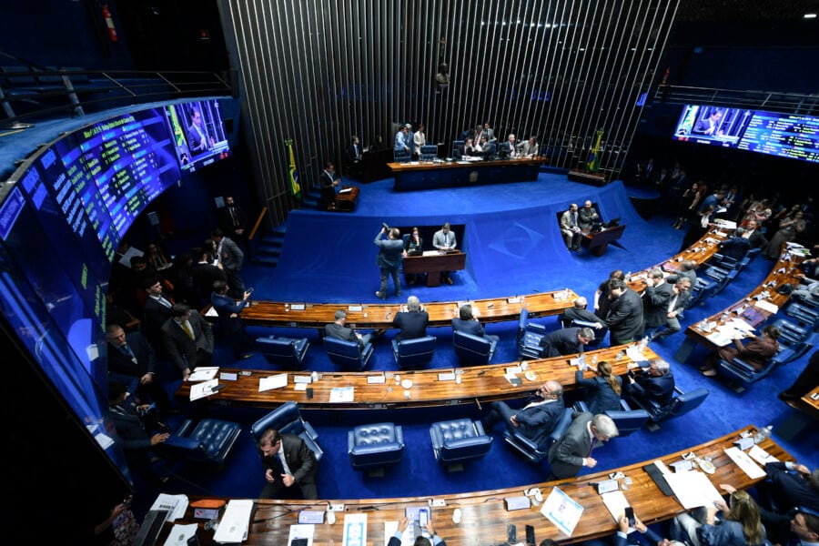 Projeto que regulamenta eólicas offshore traz prorrogação de benefícios para termelétricas a carvão e gás natural 
Foto: Edilson Rodrigues/Agência Senado