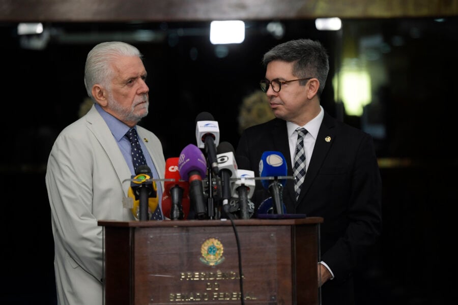 Sem votação do Orçamento antes do recesso parlamentar, governo terá um doze avos por mês do que foi previsto para ano inteiro na LDO
Foto: Saulo Cruz/Agência Senado