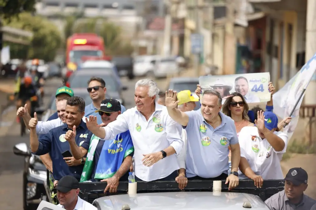 Caiado e Mabel durante ato de campanha à prefeitura de Goiânia. Foto: Divulgação