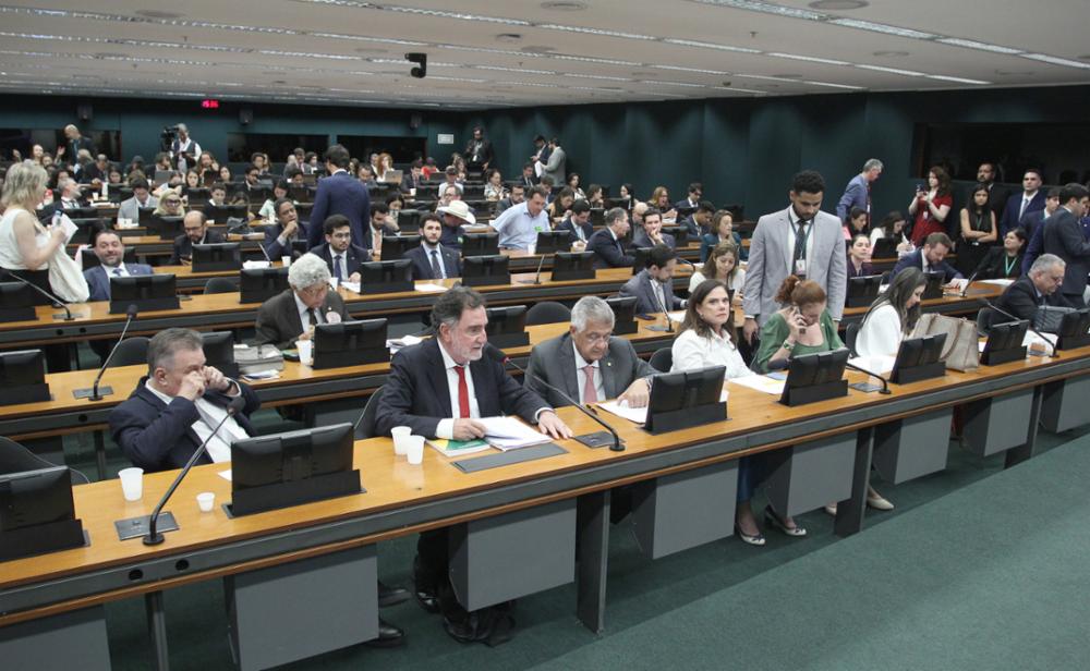 Sessão na CCJ da Câmara: voto impresso ficou para o dia seguinte. Foto: Vinicius Loures/Câmara dos Deputados
