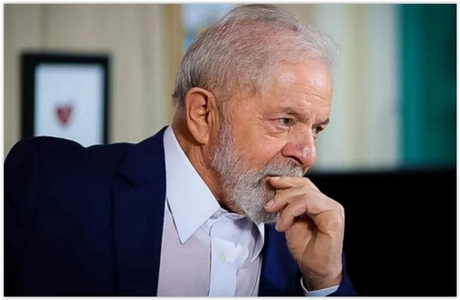 Presidente vetou dois trechos, entre eles o que trata de comprovação de deficiência que gerou debate no Senado Foto: Ricardo Stuckert