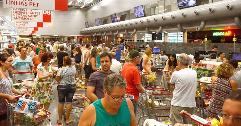 Mercado movimentado em São Paulo. Foto: Tânia Rêgo/ABr