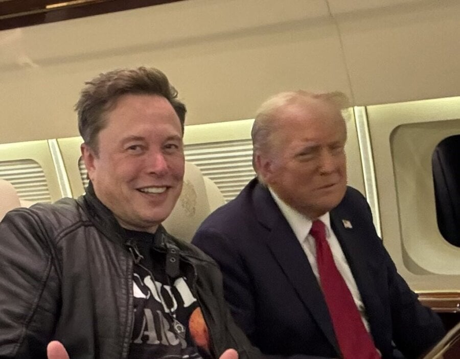 O empresário Elon Musk com o presidente eleito dos Estados Unidos, Donald Trump. Foto: Reprodução/X