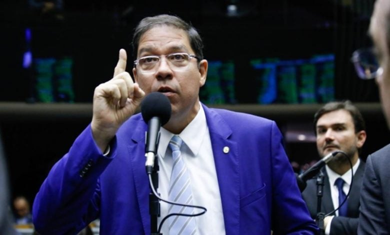 Altineu Côrtes, líder do PL, é o favorito para assumir a 1º Vice-Presidência. Foto: Elaine Menkel/PL