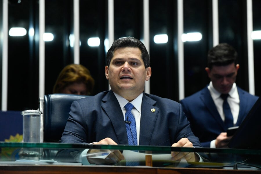 Novo presidente do Senado, Davi Alcolumbre, dá início às atividades do Congresso Nacional e herda pauta trancada por 33 vetos. Foto: Marcos Oliveira/Agência Senado